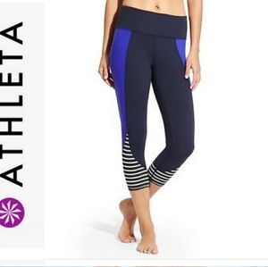 Athleta Chaturanga Capri Size XS